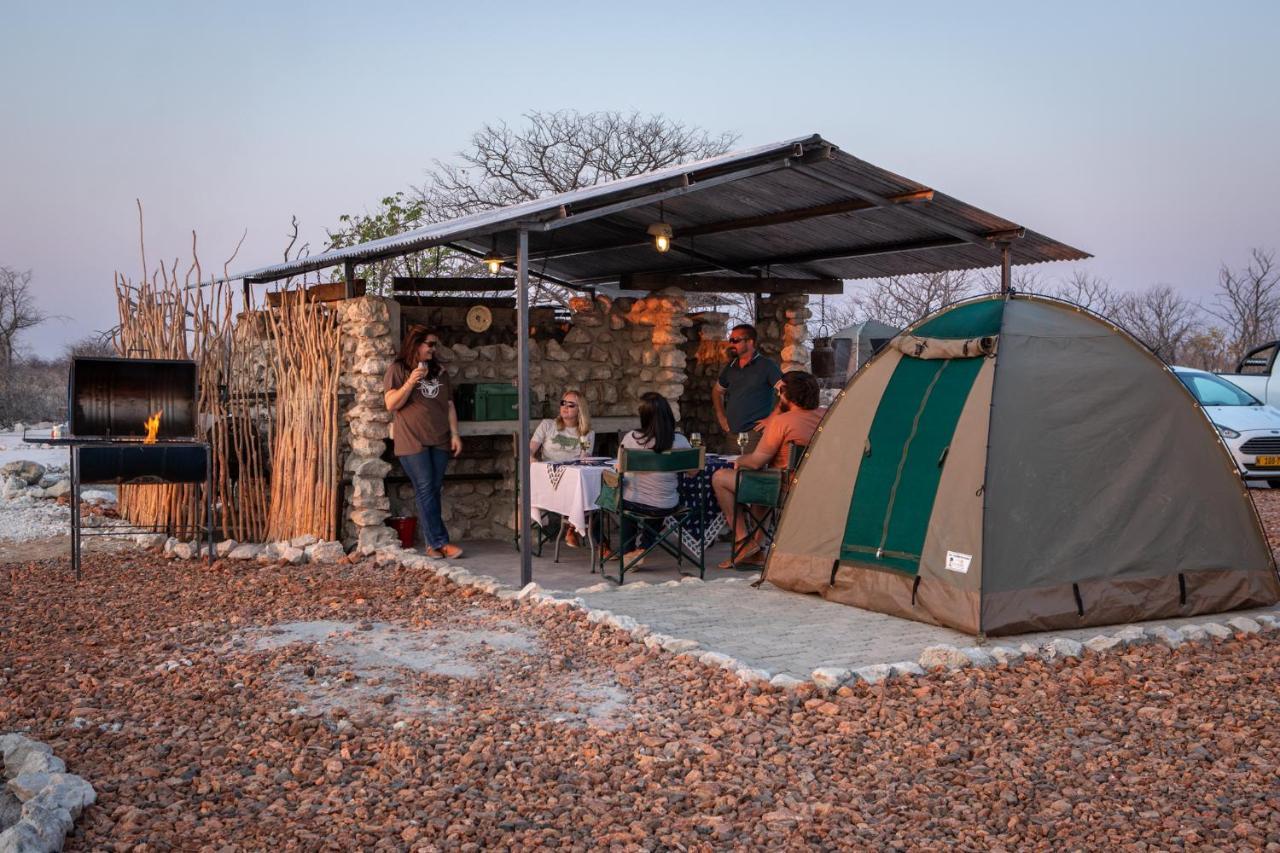 Etosha Trading Post Campsite Okaukuejo Εξωτερικό φωτογραφία