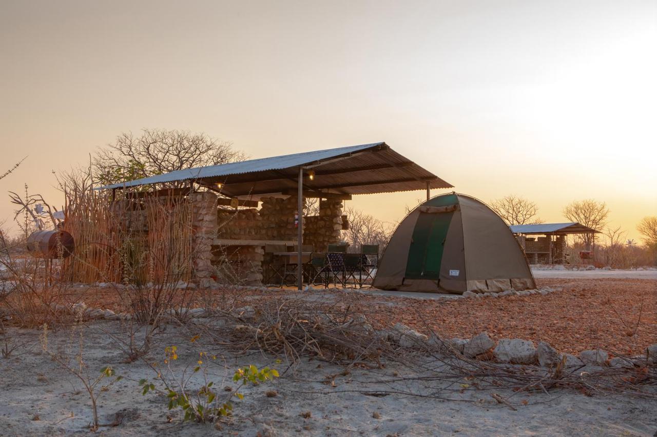 Etosha Trading Post Campsite Okaukuejo Εξωτερικό φωτογραφία