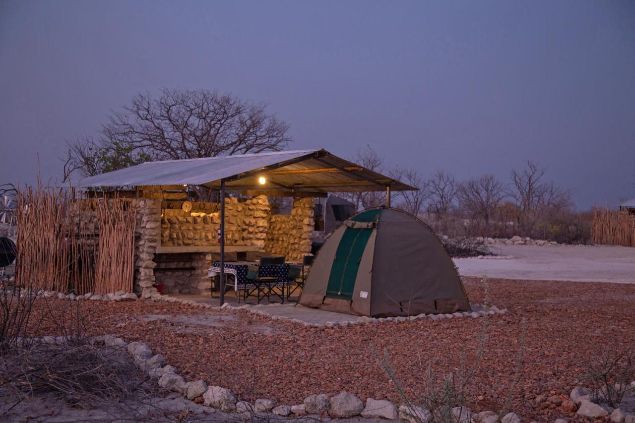 Etosha Trading Post Campsite Okaukuejo Εξωτερικό φωτογραφία
