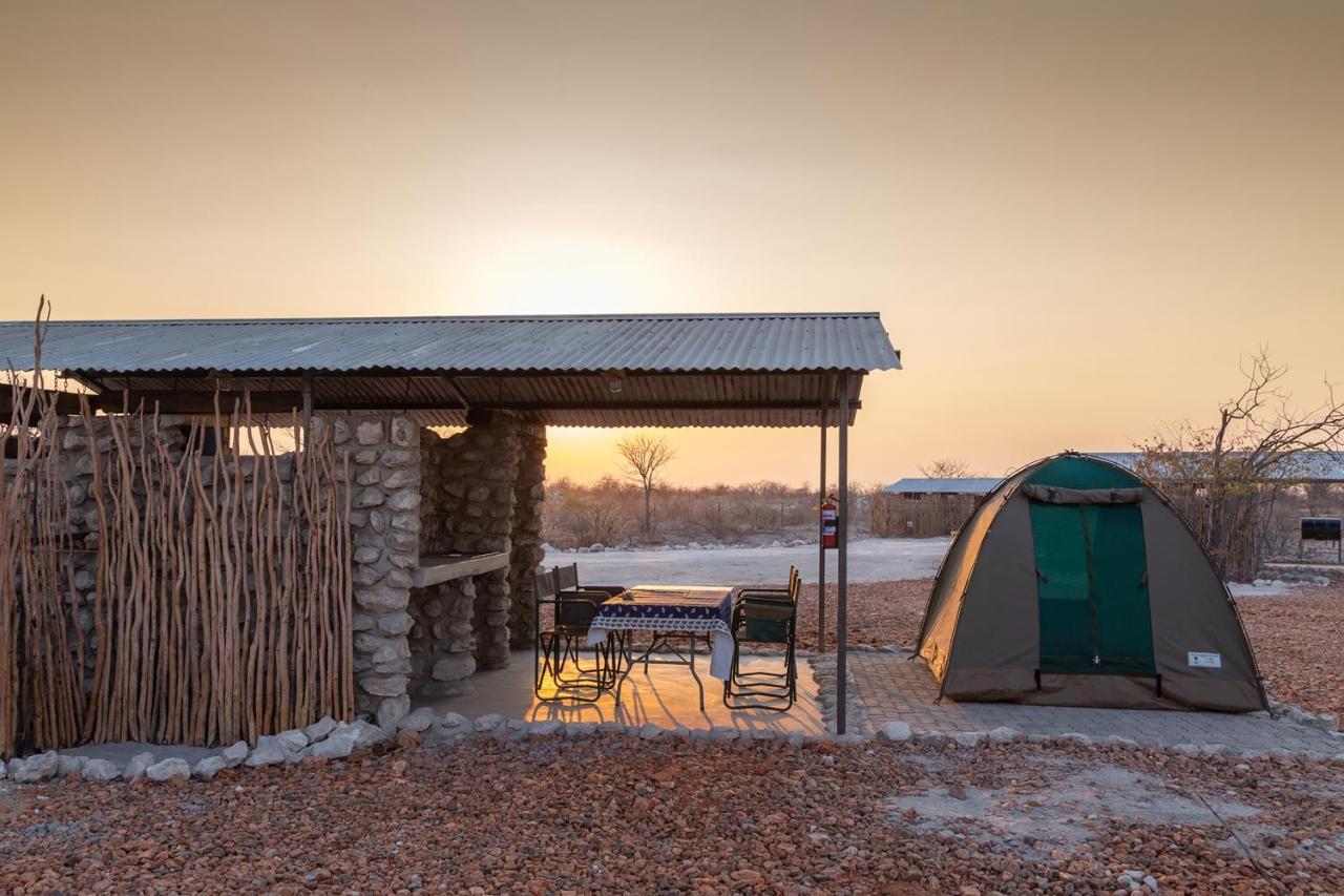 Etosha Trading Post Campsite Okaukuejo Εξωτερικό φωτογραφία