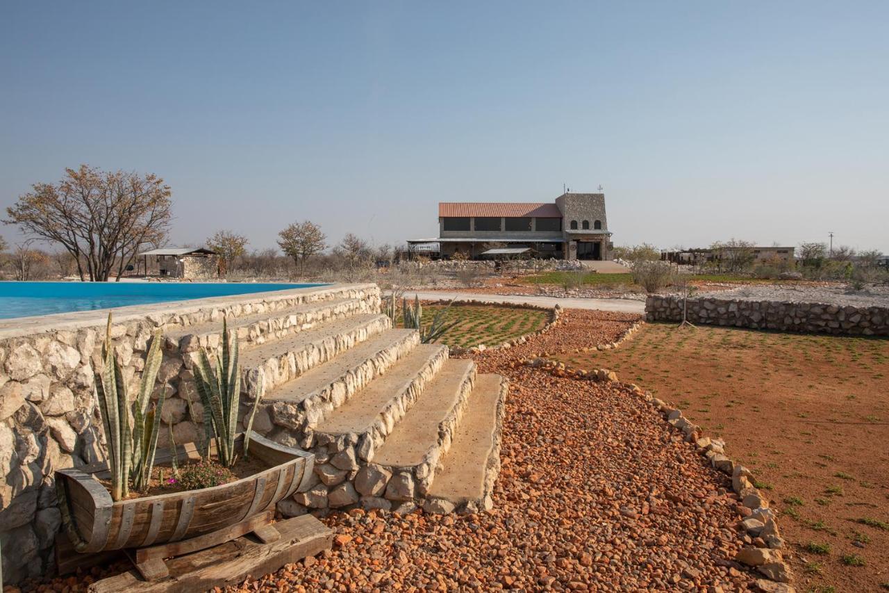 Etosha Trading Post Campsite Okaukuejo Εξωτερικό φωτογραφία