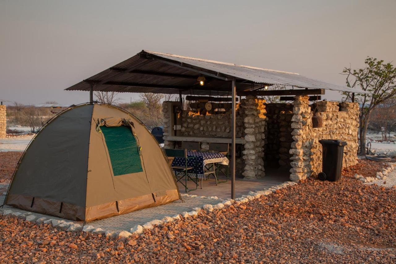 Etosha Trading Post Campsite Okaukuejo Εξωτερικό φωτογραφία