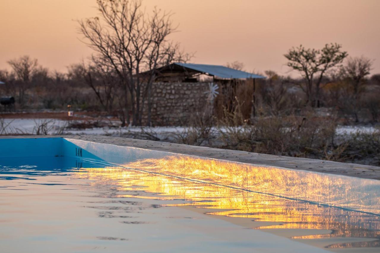 Etosha Trading Post Campsite Okaukuejo Εξωτερικό φωτογραφία
