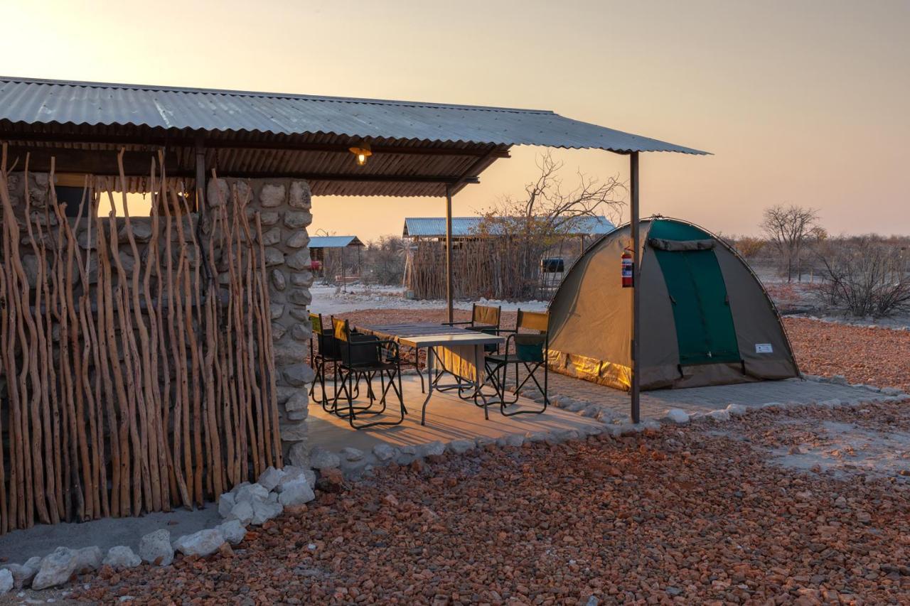 Etosha Trading Post Campsite Okaukuejo Εξωτερικό φωτογραφία
