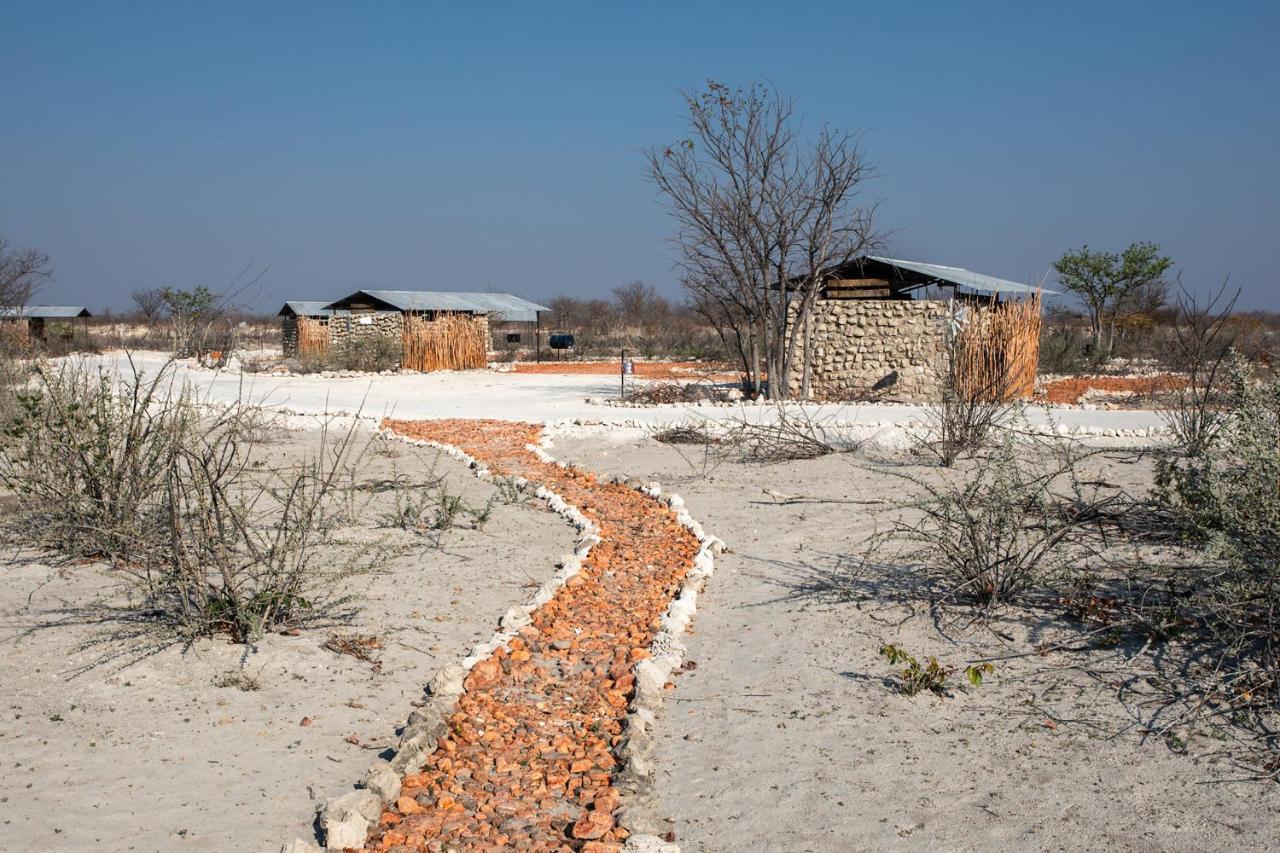 Etosha Trading Post Campsite Okaukuejo Εξωτερικό φωτογραφία