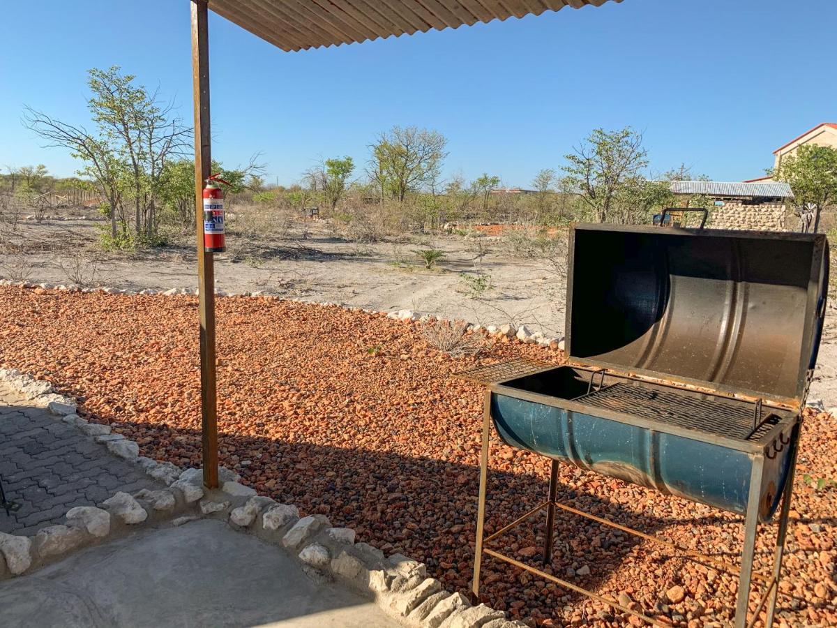 Etosha Trading Post Campsite Okaukuejo Εξωτερικό φωτογραφία